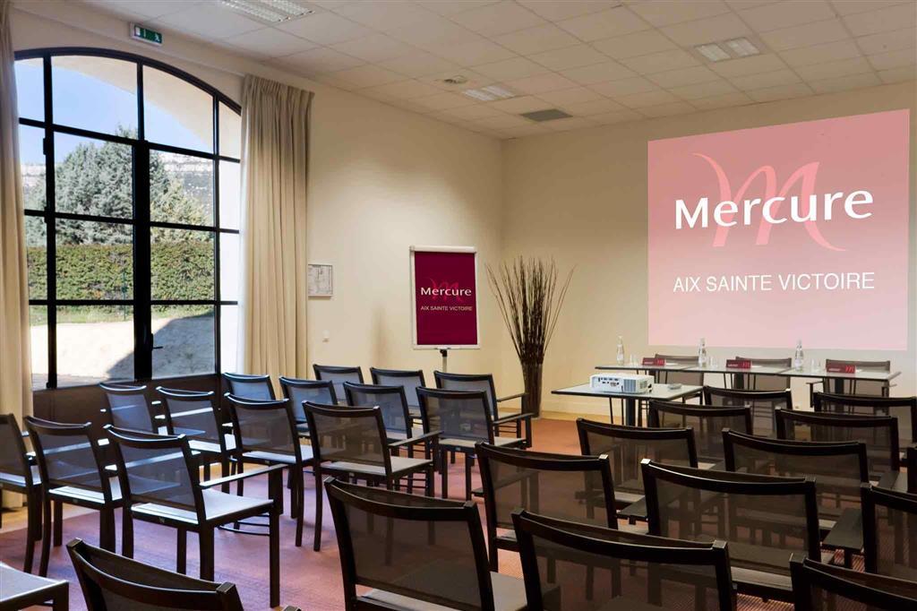 Mercure Aix-En-Provence Sainte-Victoire Châteauneuf-le-Rouge Exterior foto